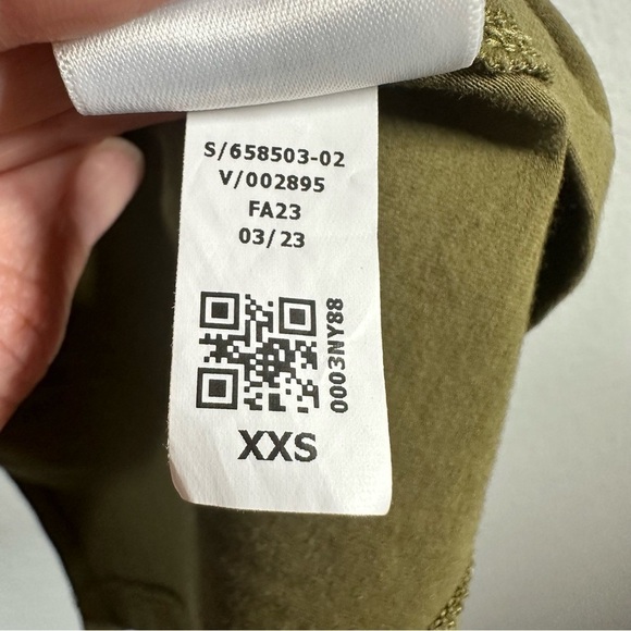 Athleta Outbound‎ Twist Tee Shirt Women's XXS Olive Green Jersey Knit V-Neck - Picture 5 of 7